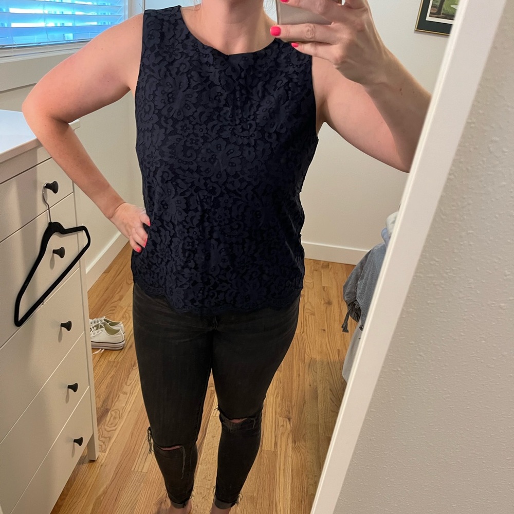 Lace sleeveless top in navy